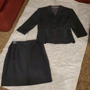 Women's Charcoal Suit Jacket & Skirt Set 3/4 Sleeve Pleated sz 7/8 my Michelle
